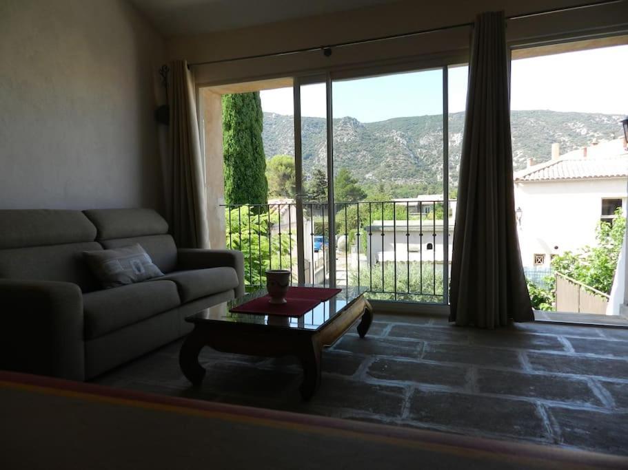 Le Maset Des Aires Avec Vue Sur Le Luberon Et Son Jacuzzi Exterieur Disponible De Juin A Mi-Septembre Maubec  Kültér fotó